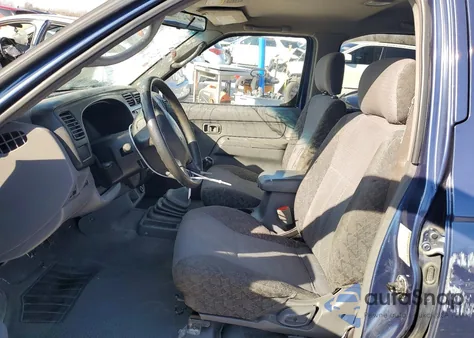 2000 Nissan Xterra Xe z USA, uszkodzony, nr VIN 5N1ED28T5YC550031